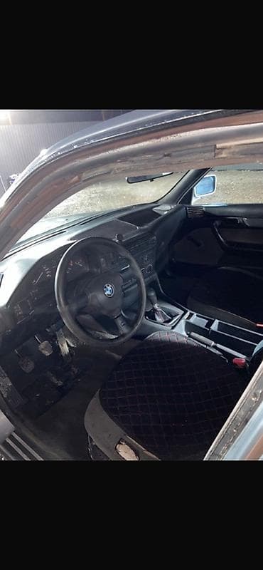 дверь на камри: BMW 5 series: 1992 г., 2 л, Механика, Газ, Седан — 6