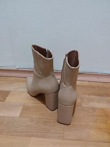Угги: Ботинки, 39, Mango, Б/у, цвет - Бежевый, Самовывоз — 2