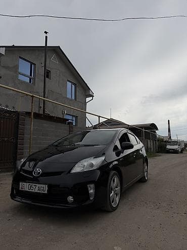 Toyota: Toyota Prius: 2013 г., 1.8 л, Вариатор, Гибрид, Хэтчбэк — 2