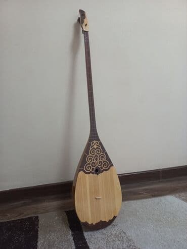 домбра: Домбра казак музыкалык аспабы. чехолу менен. абалы жакшы — 5