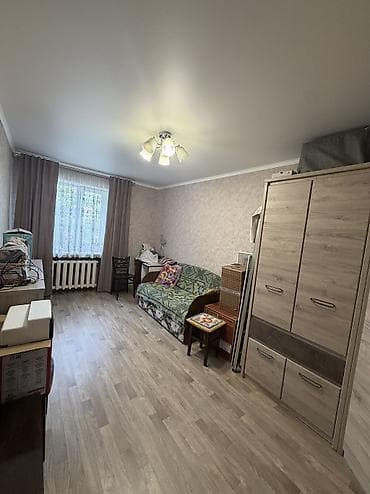 район фучика: 2 комнаты, 42 м², парк Фучика Хрущевка, 3 этаж, Косметический ремонт — 1
