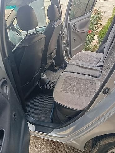 Toyota Vitz: 2001 г., 1 л, Автомат, Бензин, Хетчбек — 6