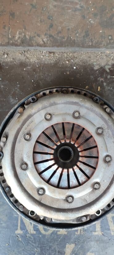 Сцепление: Маховик Audi 2002 г., Б/у, Оригинал, Германия — 1