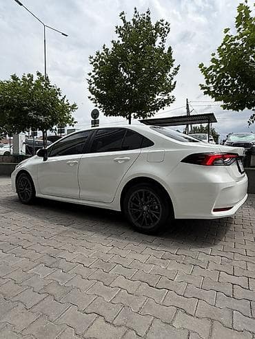 карол: Toyota Corolla: 2019 г., 1.8 л, Вариатор, Гибрид, Седан — 2