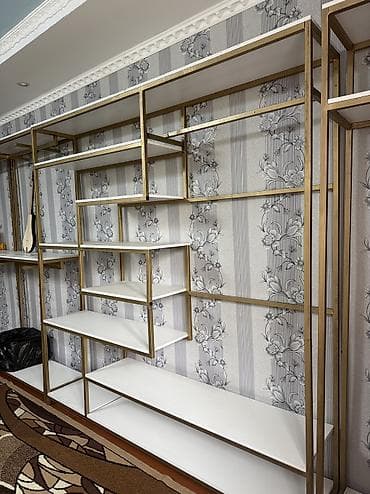 Бизнес үчүн жабдуулар: Продаю стеллажи для магазина одежды Состояние и качество очень — 5