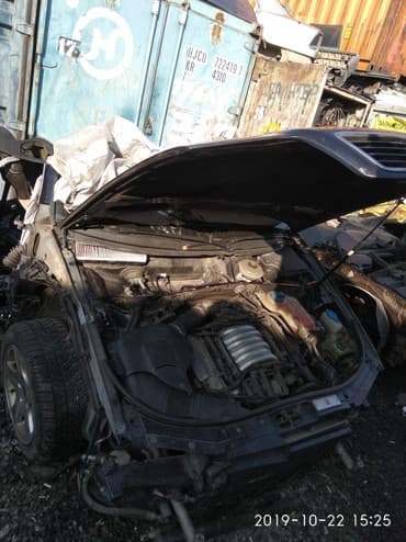 продаю спринтер 2 7: 2,4 матор Ауди . Пасат привозной Германия . И все запчасти наниво — 5