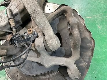 s class w220: Цапфа передняя левая для Mercedes-Benz S-class W221 (2008), двигатель — 1