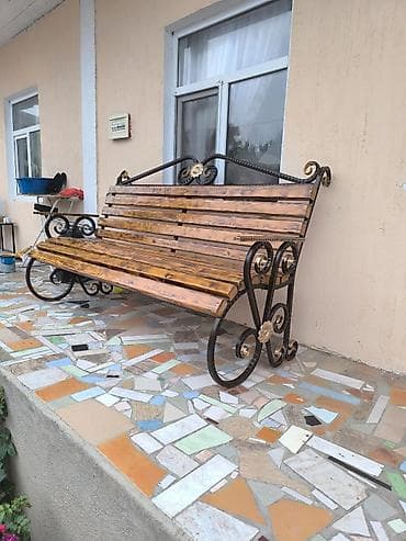 Коммерциялык мүлк: Продаётся коттедж, расположенный на иссык-куле г Чолпон-Ата в районе — 5