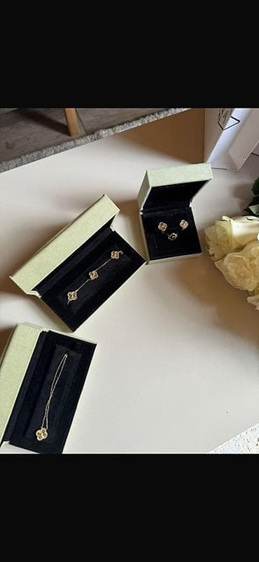 Общий вес 23,66 гр

585 пробы
1:1 работа изделий
Кольцо 17 размер