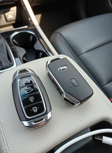 брелок для ключей от машины: Ключ Kia — 1