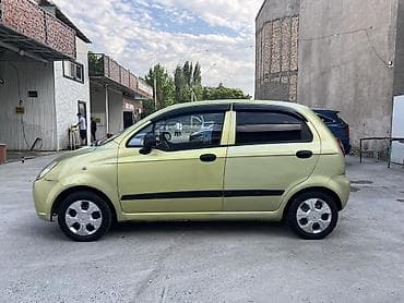 Транспорт: Chevrolet Spark: 2008 г., 0.8 л, Кол менен иштөөчү, Бензин, Хетчбек — 5
