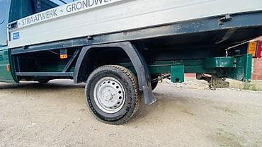 Унаа: Жүк ташуучу унаа, Mercedes-Benz, Дубль — 8