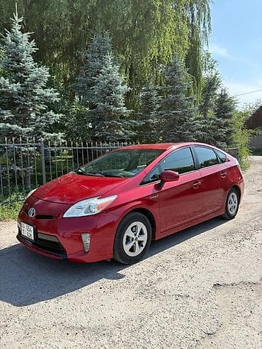 Toyota Prius: 2013 г., 1.8 л, Автомат, Гибрид, Хэтчбэк