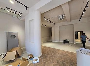 циан недвижимость: Магазин, В жилом доме, 132 м² С ремонтом, Без коммуникаций, Вода, Канализация, Отдельный вход, Склад, Комната для персонала — 1