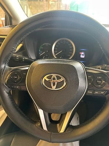 byd e2 2019: Toyota Corolla: 2019 г., Автомат, Гибрид, Седан — 4