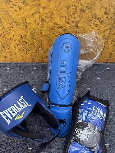 бу чехол: Набор экипировки для единоборств (синий) Состав: - Шлем боксерский — 2