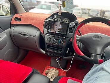 аудио касеты: Toyota Funcargo: 2000 г., 1.3 л, Автомат, Минивэн — 2