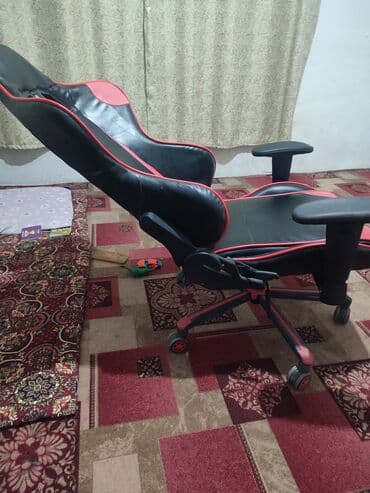 купить стол на колесиках: Офисное кресло, С колесиками, цвет - Черный, Экокожа — 5