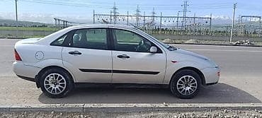 лада четырка: Ford Focus: 1999 г., 1.6 л, Механика, Бензин, Седан — 6