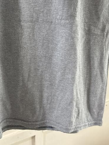 женский рубашки: Футболка Hanes серая базовая унисекс Размер М 100% хлопок В отличном — 1