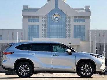 Toyota Highlander: 2022 г., 2.5 л, Гибрид, Кроссовер — 3