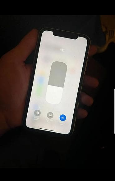 apple: IPhone Xr, Б/у, 64 ГБ, Белый — 3