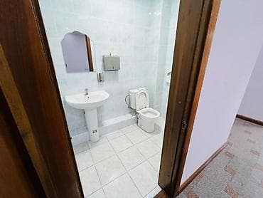 восточный вокзал: Аренда офисов, 200 м², В жилом комплексе, 1 линия, С отдельной кухней, С отдельным входом — 10