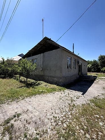 продажа домов жилмассив кок жар бишкек: 🏡 Продается уютный дом в с. Сокулук, район Птицефабрика! 📐 Участок — — 3