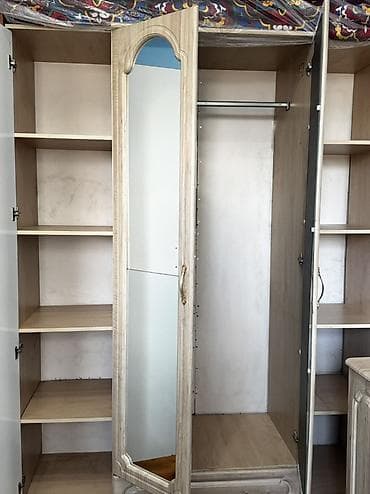 Спальный гарнитур в классическом стиле, цвет светлый дуб/ясень