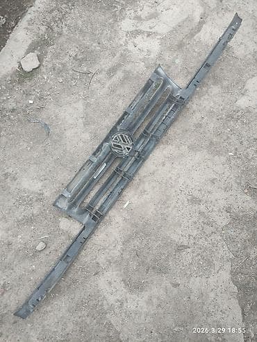 топливный фильтр гольф 3: Решетка радиатора Volkswagen Оригинал — 2