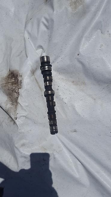 daihats: Распредвал Daihatsu Б/у — 1