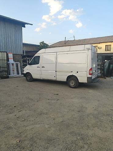 v class: Легкий грузовик, Mercedes-Benz, Б/у — 5