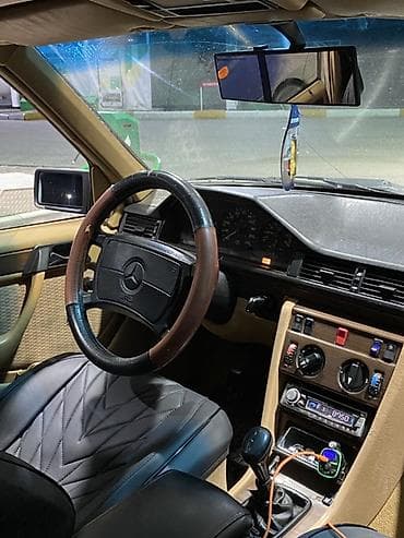 волюметр мерс 124: Mercedes-Benz W124: 1991 г., 2.3 л, Механика, Бензин, Седан — 2