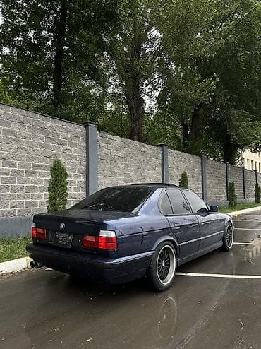 фокус 3: BMW 5 series: 1990 г., 3 л, Механика, Бензин, Седан — 4