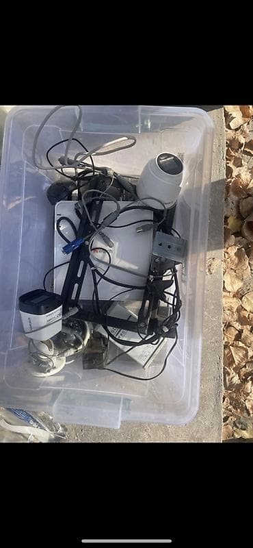 Фото и видеокамеры: Комплект оборудования для видеонаблюдения Состав по фото: - Несколько — 1