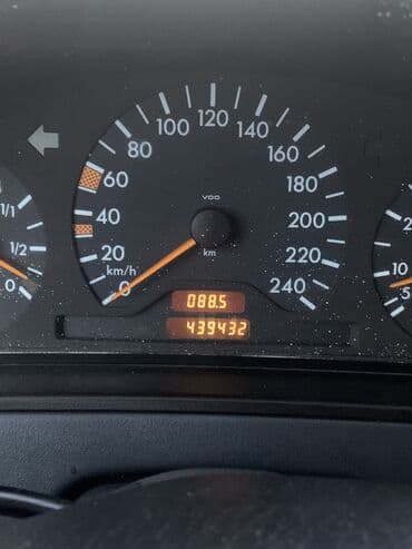 мерседес автомат 124: Mercedes-Benz E-Class: 1997 г., 2.3 л, Автомат, Бензин, Седан — 5