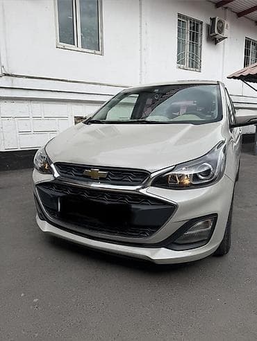 Chevrolet Spark: 2018 г., 1 л, Автомат, Бензин, Хэтчбэк