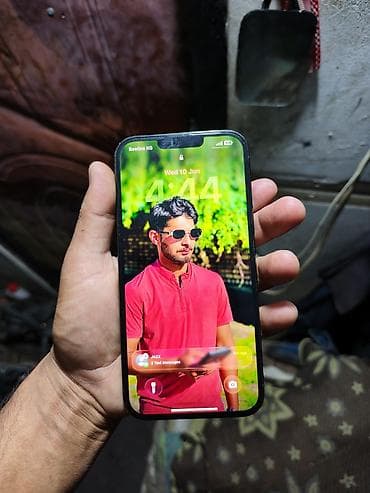 aiphone 13: IPhone 13 Pro, Alpine Green — 2