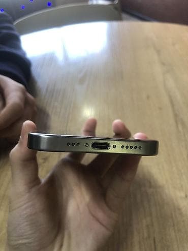 iphone xс: IPhone 15 Pro, Новый, 256 ГБ, Natural Titanium, Зарядное устройство, 88 % — 3