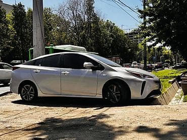 prius plus: Toyota Prius: 2019 г., 1.8 л, Вариатор, Гибрид, Хэтчбэк — 3
