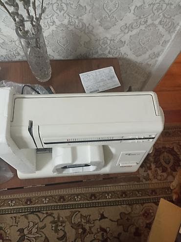 weight machine: Швейная машина Janome, Электромеханическая, Полуавтомат — 1