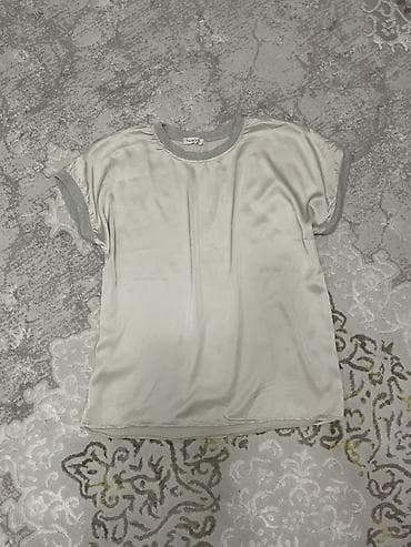 Кофта Италия 🇮🇹 Размер 46-48-50 - Цвет: айвори с серыми отделками