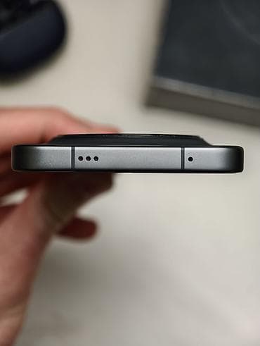oc.lg: Vivo X300, Б/у, 256 ГБ, цвет - Серый — 7