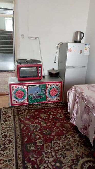 сдам дом: Сдаётся комната в квартире. - Мебель: односпальная кровать, шкаф для — 6