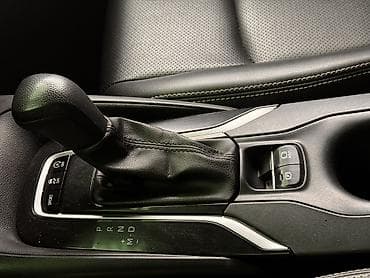 coroll: Toyota Corolla: 2020 г., 1.2 л, Бензин, Седан — 10