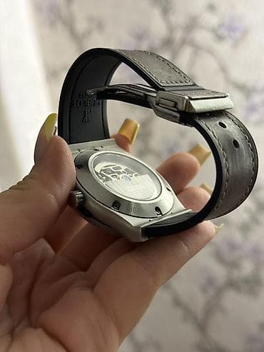 Аксессуары: Часы Hublot, скелетон - Корпус: матовый металл серого тона с — 1