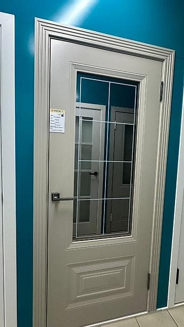 4 pot: Межкомнатная дверь с остеклением и фигурной фрезеровкой - Полотно — 1