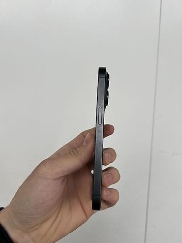 ipod 6: IPhone 15 Pro, Б/у, 256 ГБ, Black Titanium, Кабель, 87 % — 3