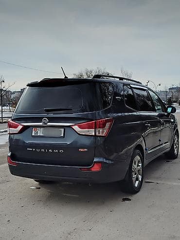 matiz 2009: Ssangyong Korando Turismo: 2018 г., 2.2 л, Автомат, Дизель, Минивэн — 4