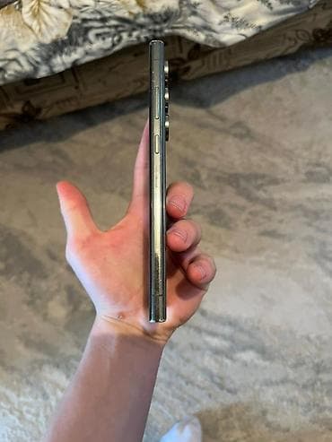 Уюлдук телефондор жана аксессуарлар: Samsung Galaxy S23 Ultra, Колдонулган, 2 SIM — 2